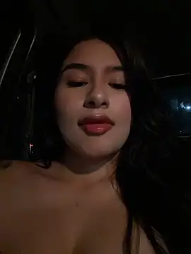 Snapshot of andrea_gomes_ chatting on April 24, 2026, 6:16 am andrea gomes online show from April 24, 2026, 6:16 am