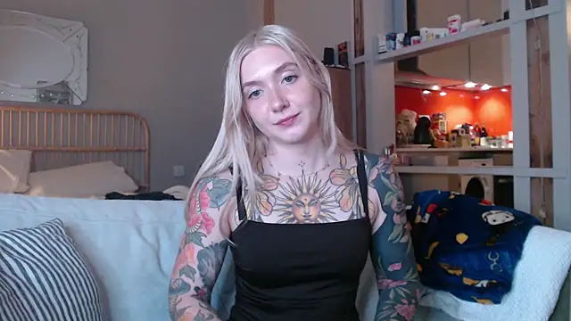 tattoobbgirl online show from March 20, 2025, 6:09 pm