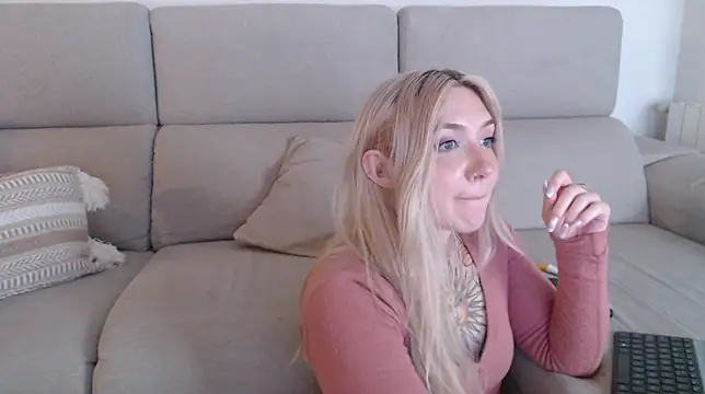 tattoobbgirl online show from September 18, 2025, 6:54 pm