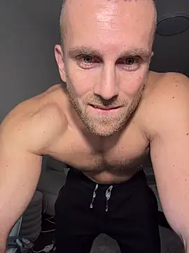 trainwithme online show from November 26, 2025, 8:59 am