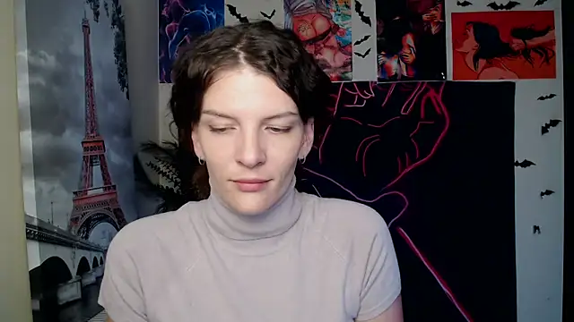 VanessaRey  online show from October 7, 2025, 6:10 am