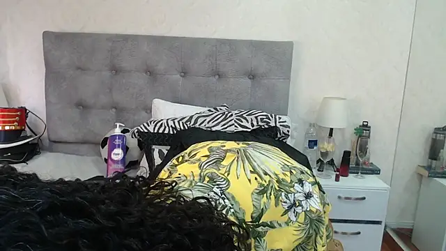 Snapshot of ScarlettGreen_ chatting on May 4, 2026, 11:17 am ScarlettGreen online show from May 4, 2026, 11:17 am