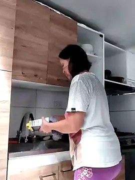 Amadamilf1980 online show from February 27, 2026, 3:34 pm