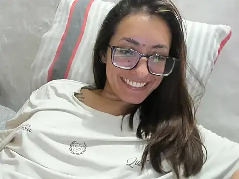 DulceXmile online show from February 12, 2026, 3:18 pm