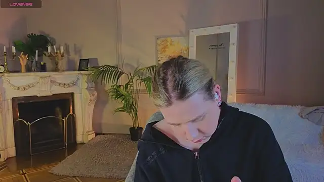 Jes Solar online show from October 11, 2025, 11:42 am