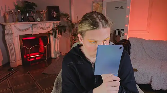 Jes Solar online show from November 30, 2025, 6:23 pm