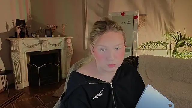 Jes Solar online show from March 6, 2026, 10:06 pm