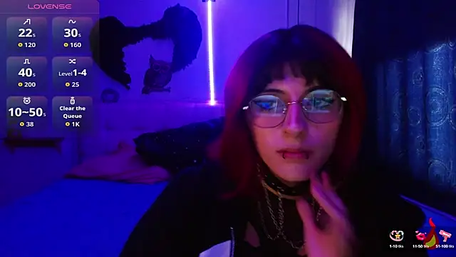 goth minerva online show from September 26, 2025, 1:48 pm