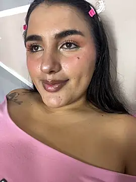 Snapshot of Hanna_maddy chatting on March 23, 2025, 5:43 am Hanna maddy online show from March 23, 2025, 5:43 am