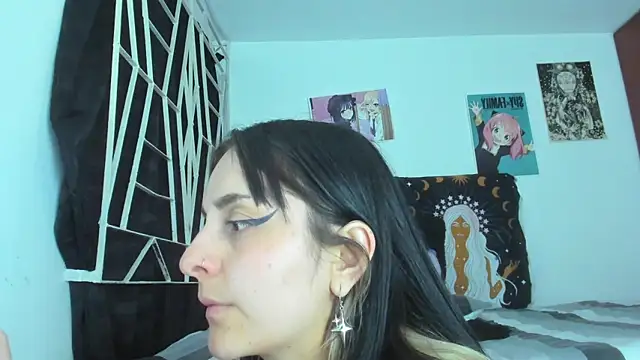 KARINNA  RAVEN online show from February 22, 2026, 9:57 pm