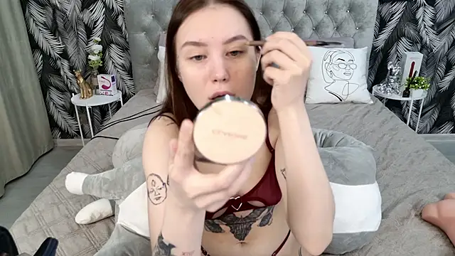 CarolineTenders online show from January 13, 2026, 1:22 am