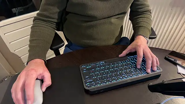 MaxiDimi online show from October 30, 2025, 9:59 pm