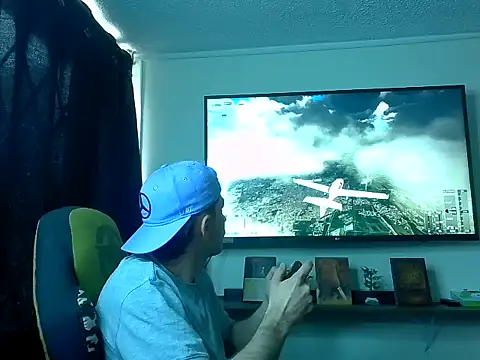 laurent 01 online show from April 23, 2026, 4:31 pm