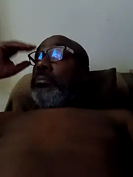 Snapshot of Bigmaumau54 chatting on January 19, 2026, 2:26 am Bigmaumau54 online show from January 19, 2026, 2:26 am