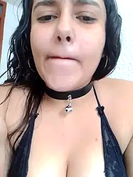 dulcewitch online show from October 18, 2025, 2:07 pm