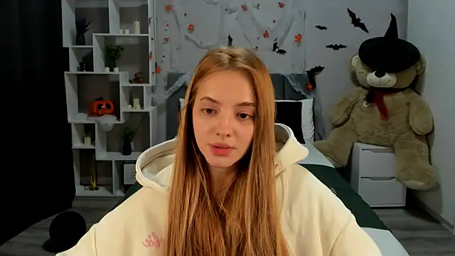 MelanieAlves online show from November 6, 2025, 12:39 pm