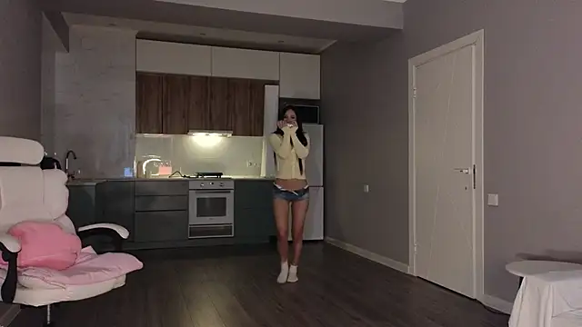 Ella lee15 online show from April 6, 2026, 2:20 am