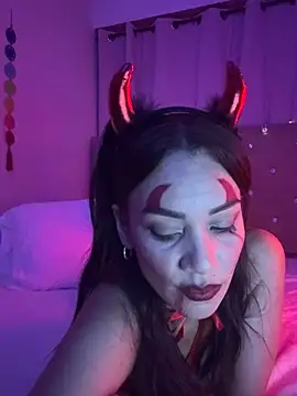 sofia8428 online show from October 28, 2025, 12:36 am