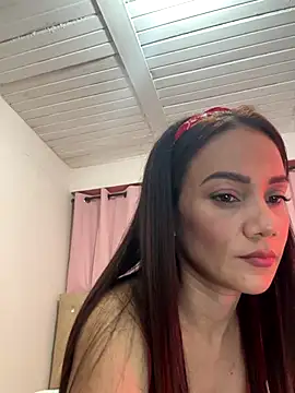 sofia8428 online show from November 5, 2025, 12:43 am