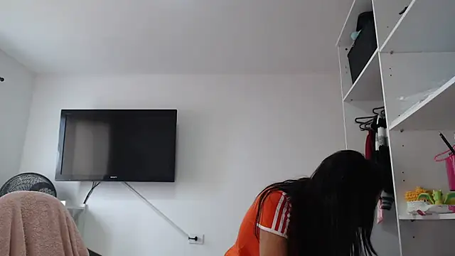 babygirlfree online show from April 13, 2026, 7:41 pm