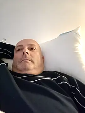 Alexis Bull online show from March 19, 2025, 8:34 am