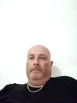 Alexis Bull online show from September 24, 2025, 11:13 am