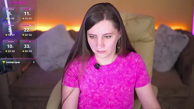 ValeryMurr online show from April 13, 2026, 6:57 pm