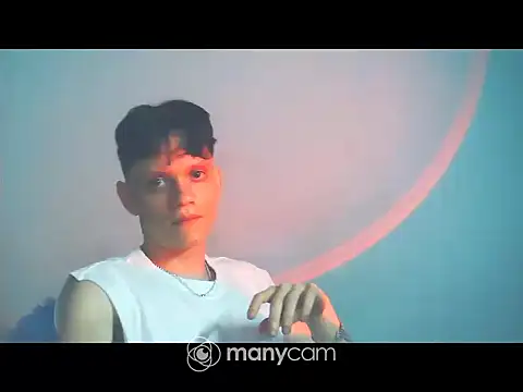 santihot089 online show from November 1, 2025, 11:29 pm