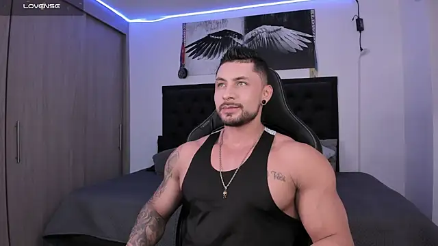 santi aesthetic online show from October 4, 2025, 2:53 am