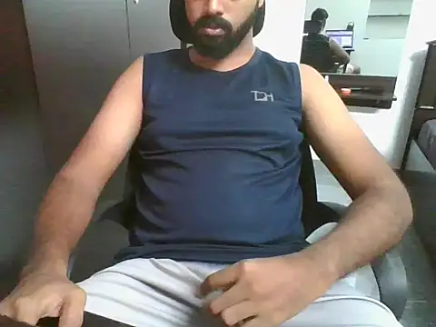 lovelyakash69 online show from November 13, 2025, 4:00 am