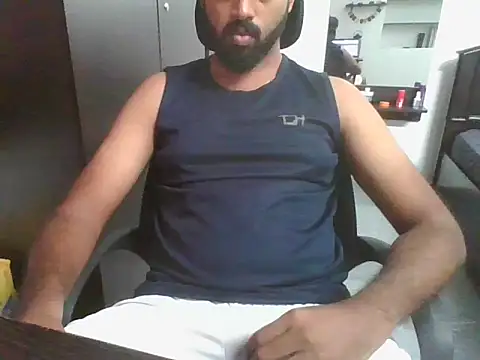 lovelyakash69 online show from January 17, 2026, 6:51 am