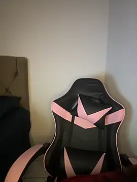 Manu 2002  online show from September 12, 2025, 10:21 pm