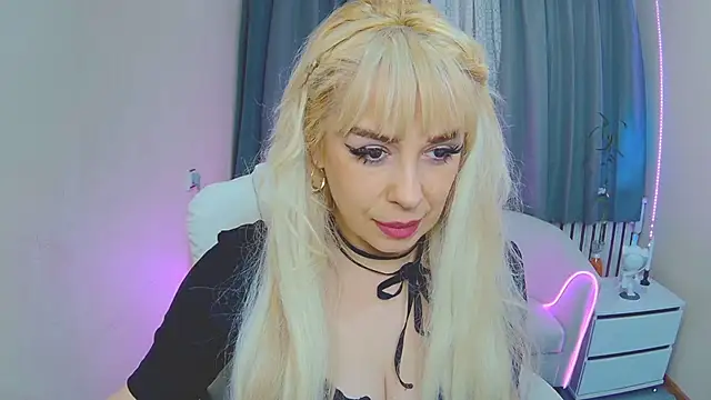 KatrinaCharm online show from November 7, 2025, 7:30 am