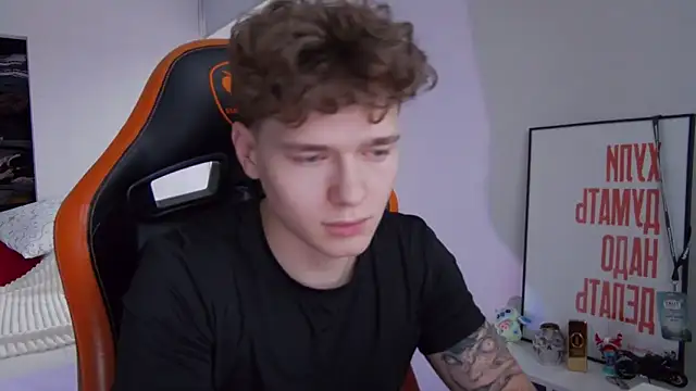 DanyDavis online show from November 14, 2025, 10:36 am