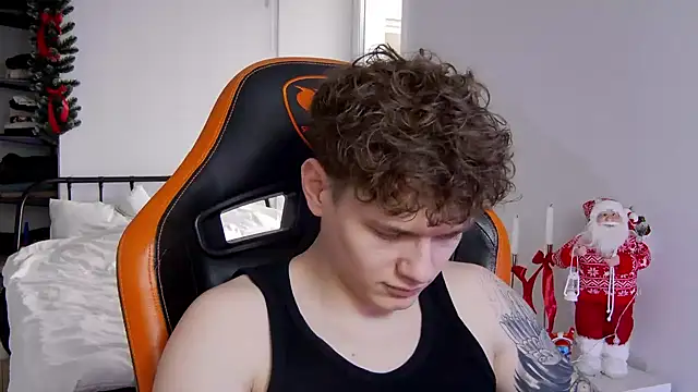 DanyDavis online show from December 4, 2025, 10:46 am