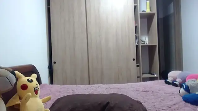 Snapshot of MeliSweet chatting on November 15, 2025, 4:43 am MeliSweet online show from November 15, 2025, 4:43 am