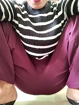 Desi Bhabi 01 online show from January 14, 2026, 4:40 am