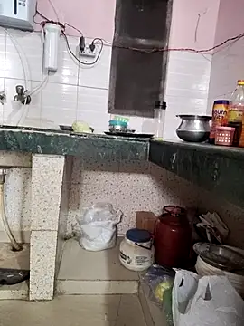 Snapshot of Desi_Bhabi_01 chatting on February 20, 2026, 6:26 am Desi Bhabi 01 online show from February 20, 2026, 6:26 am