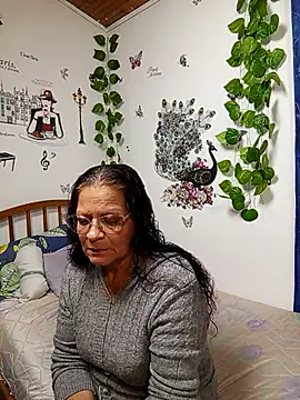 katrina perez online show from April 16, 2026, 10:12 pm