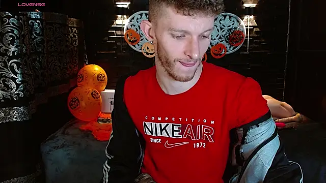 andrewxbi online show from October 26, 2025, 11:38 am