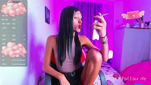 SkylerBennet online show from October 21, 2025, 4:24 am