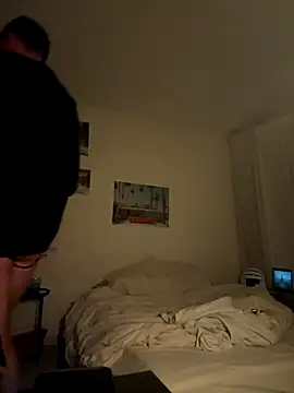 Chaud06 french online show from November 4, 2025, 12:54 am