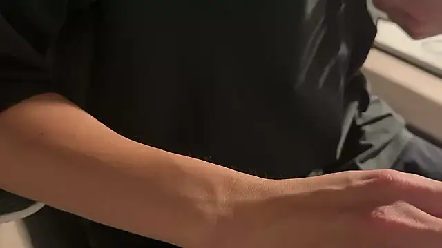 satoshi1008 online show from October 14, 2025, 3:24 pm