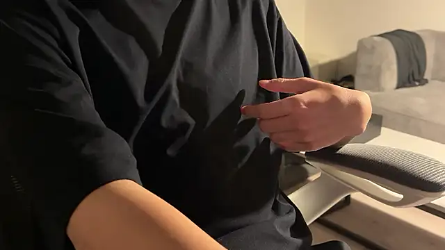 satoshi1008 online show from October 24, 2025, 3:52 pm