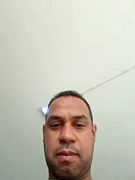 elnegro707070 online show from January 9, 2026, 12:19 pm