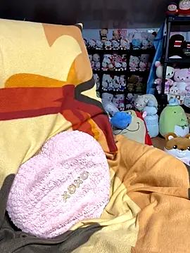 w3tkittty online show from November 22, 2025, 4:22 am