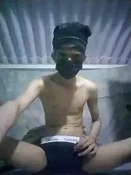 HannanKhan25 online show from November 11, 2025, 1:11 pm