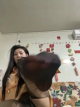 MeiMei99 online show from June 13, 2026, 4:05 pm