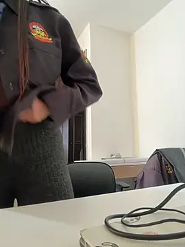 MELODY  06 online show from November 26, 2025, 12:17 pm