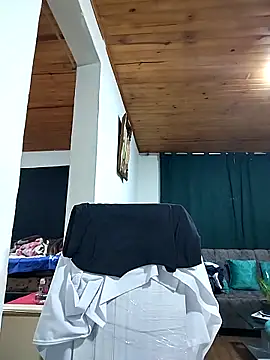 MELODY  06 online show from April 17, 2026, 11:19 pm